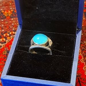 Sterling Silver and Turquoise ladies ring, size 7